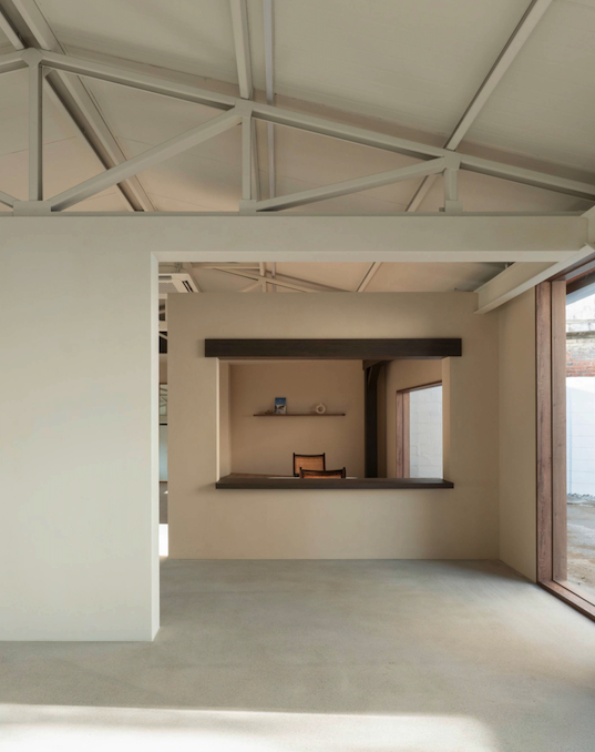 장미창고 스튜디오 - 서울 영등포 자연광 촬영 스튜디오 메인 이미지